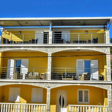 Fancy Apartments Dream Брна Екстериор снимка