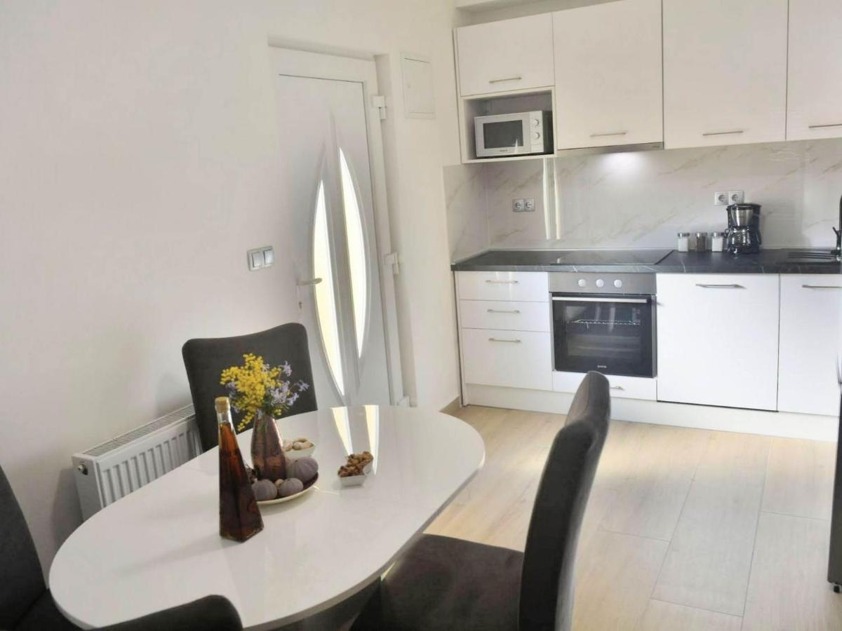 Fancy Apartments Dream Брна Екстериор снимка